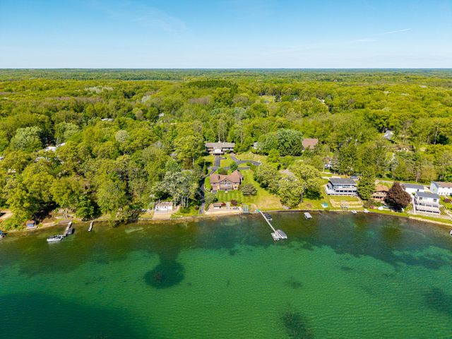 6563 Softshell Drive, Waterloo Twp, MI 49240