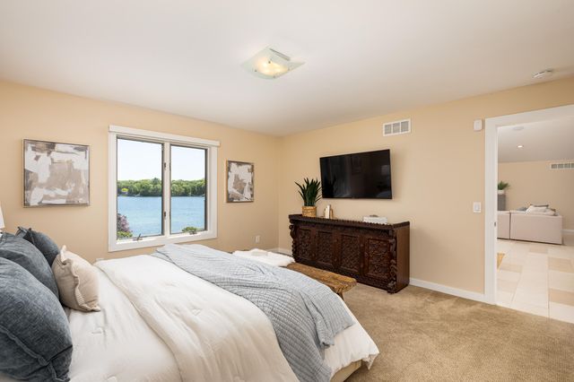 6563 Softshell Drive, Waterloo Twp, MI 49240
