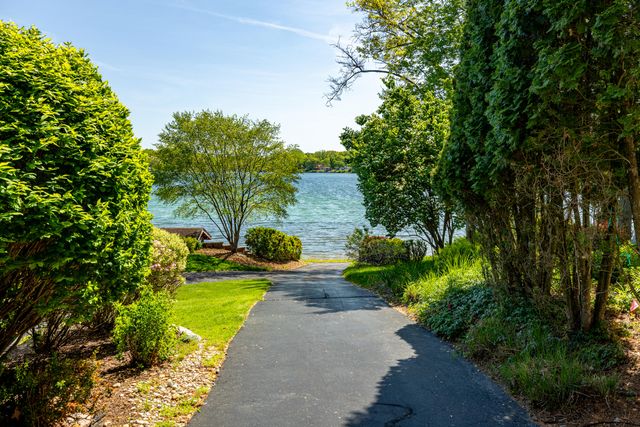 6563 Softshell Drive, Waterloo Twp, MI 49240