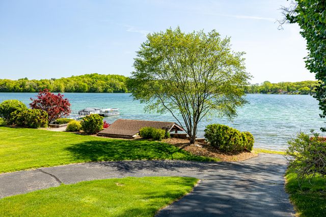 6563 Softshell Drive, Waterloo Twp, MI 49240