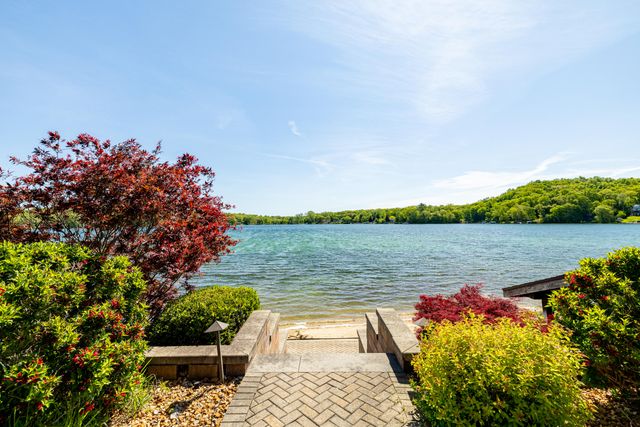 6563 Softshell Drive, Waterloo Twp, MI 49240