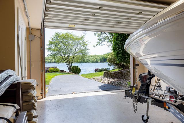 6563 Softshell Drive, Waterloo Twp, MI 49240