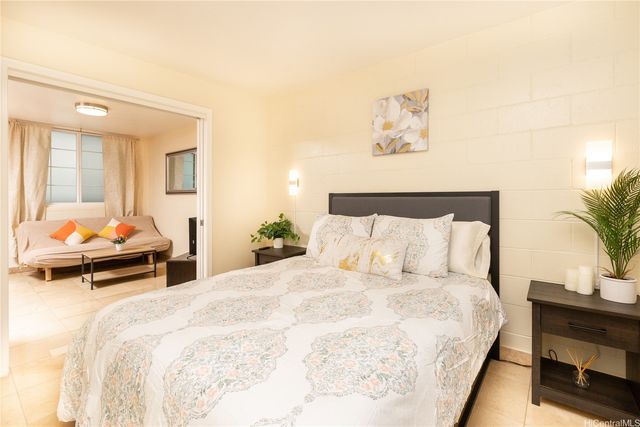 1993 Ala Wai Boulevard 302, Honolulu, HI 96815