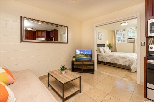 1993 Ala Wai Boulevard 302, Honolulu, HI 96815