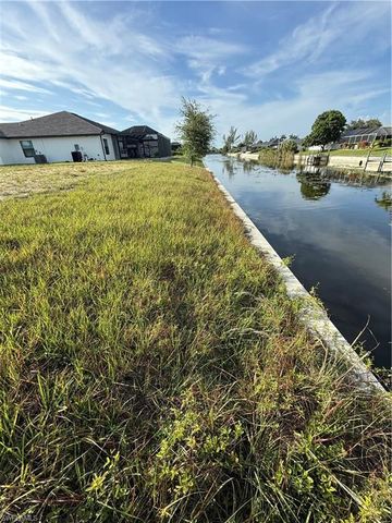 3009 SW 11th PL, Cape Coral, FL 33914