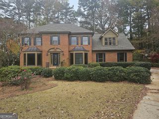 5525 Wedgewood Court SW, Lilburn, GA 30047