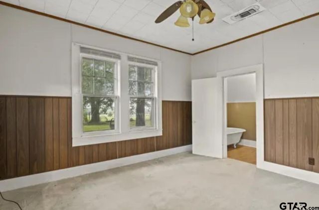 304 Daingerfield St, Naples, TX 75568