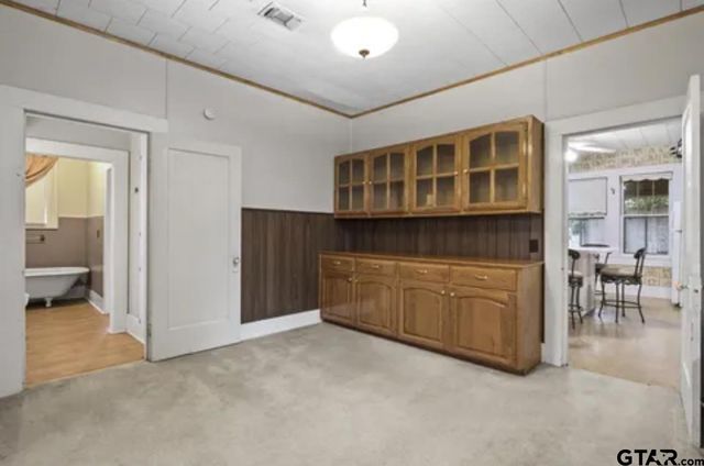 304 Daingerfield St, Naples, TX 75568