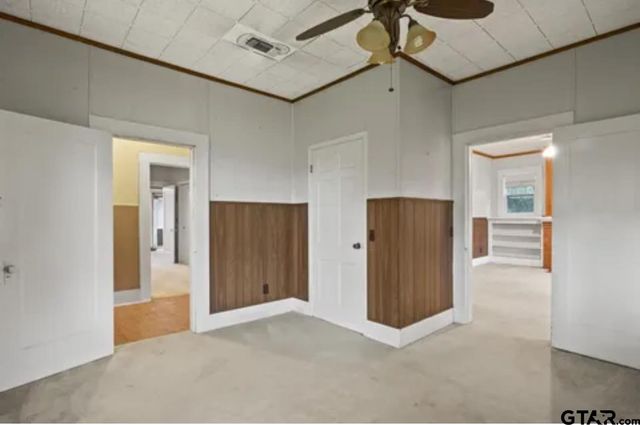 304 Daingerfield St, Naples, TX 75568