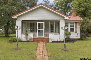 304 Daingerfield St, Naples, TX 75568