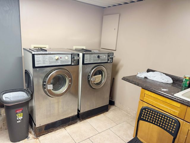 2940 N Harlem Avenue 6, Elmwood Park, IL 60707