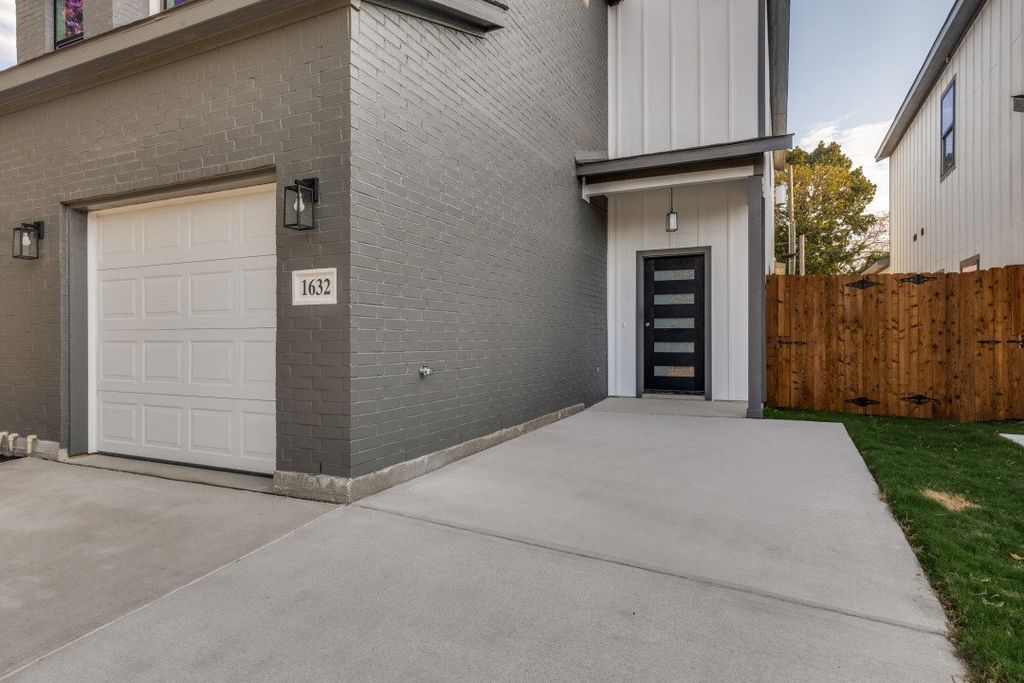 1632 Bessie Street, Fort Worth, TX 76104 — photo 3
