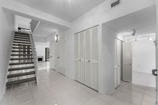 3908 S OCEAN Boulevard T-1, Highland Beach, FL 33487