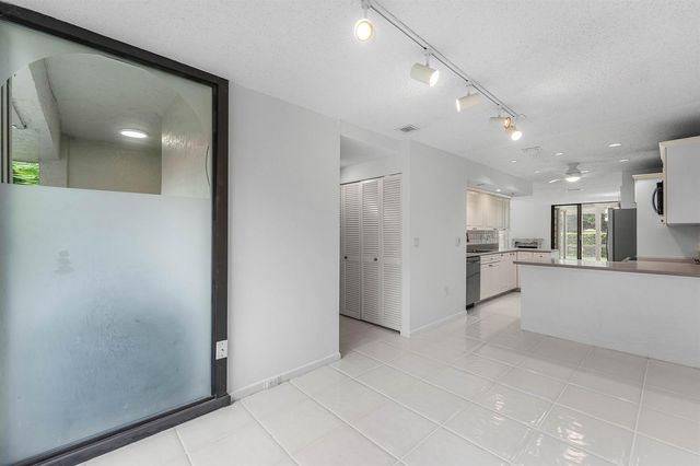 3908 S OCEAN Boulevard T-1, Highland Beach, FL 33487