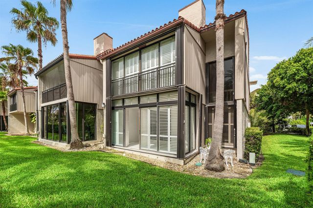 3908 S OCEAN Boulevard T-1, Highland Beach, FL 33487