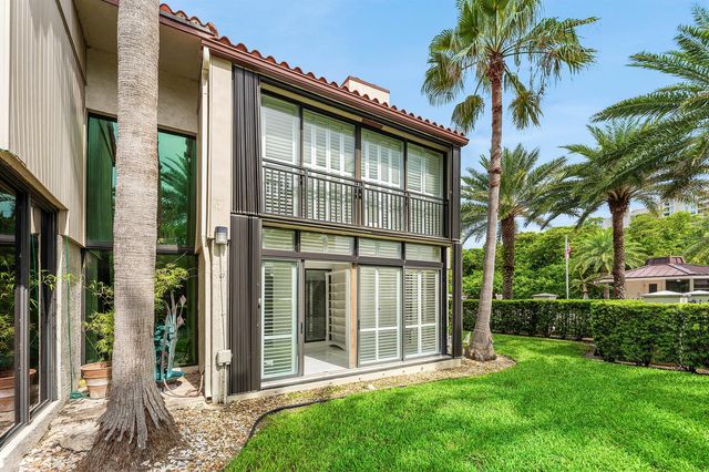 3908 S OCEAN Boulevard T-1, Highland Beach, FL 33487