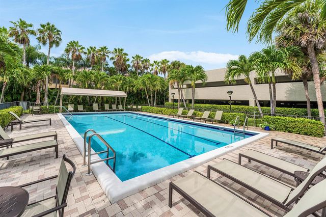 3908 S OCEAN Boulevard T-1, Highland Beach, FL 33487