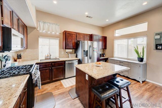 1359 H St, Ramona, CA 92065