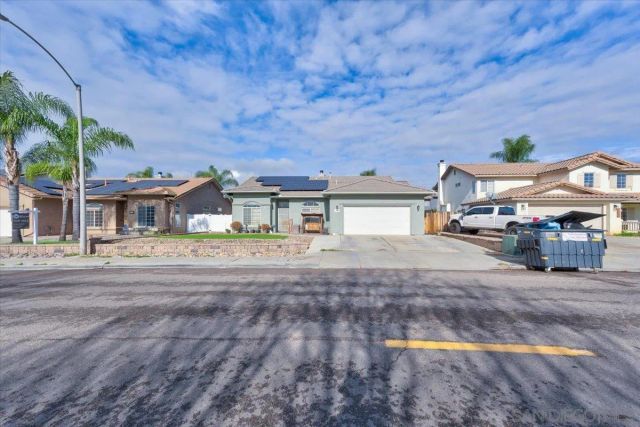 1359 H St, Ramona, CA 92065