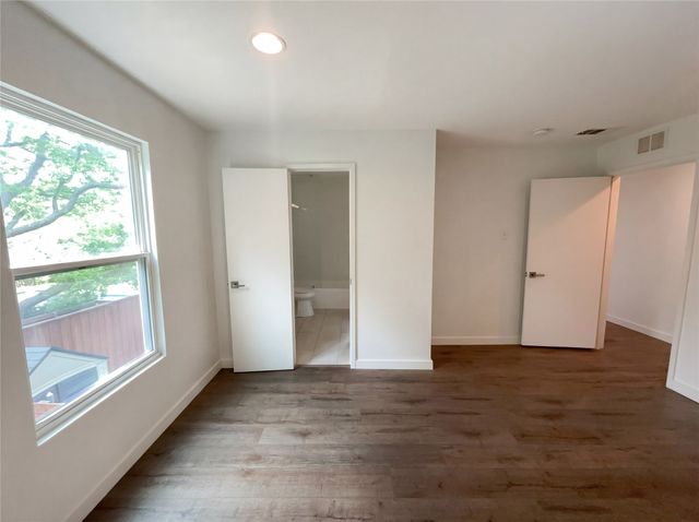 7121 Winding Creek Road, Dallas, TX 75252