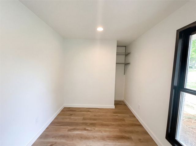 7121 Winding Creek Road, Dallas, TX 75252