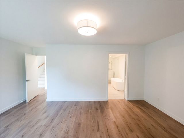 7121 Winding Creek Road, Dallas, TX 75252