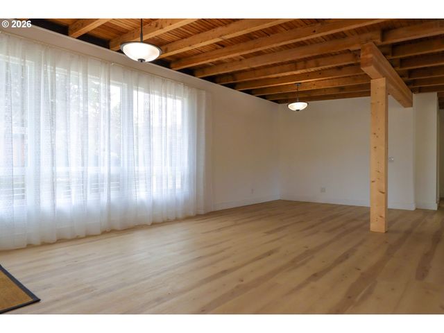 1166 WINSOR Ave, North Bend, OR 97459