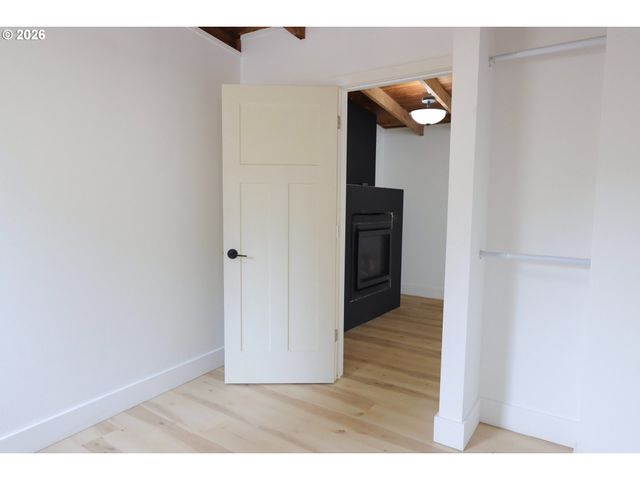 1166 WINSOR Ave, North Bend, OR 97459