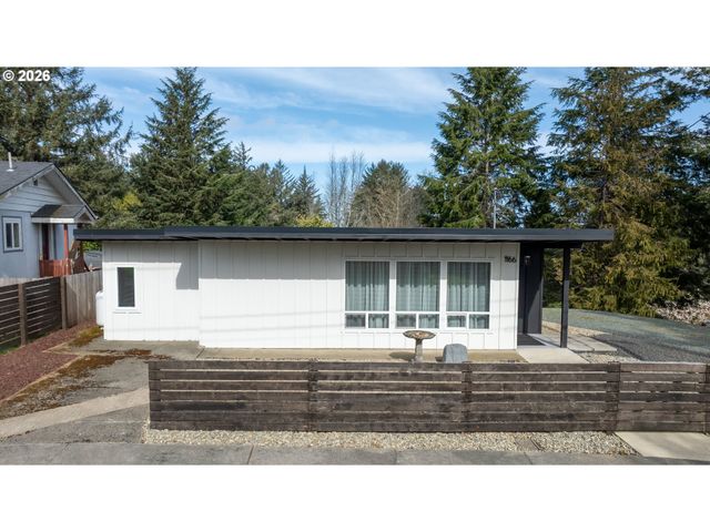 1166 WINSOR Ave, North Bend, OR 97459