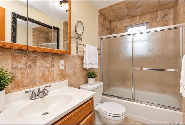 8442 88th Street, Woodhaven, NY 11421