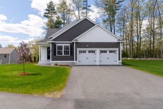 6 Anita Drive # 11, Hudson, NH 03051