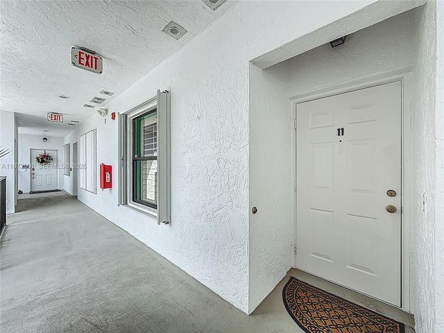 6082 SE Landing Way 11, Stuart, FL 34997