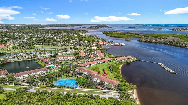 6082 SE Landing Way 11, Stuart, FL 34997