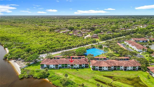 6082 SE Landing Way 11, Stuart, FL 34997
