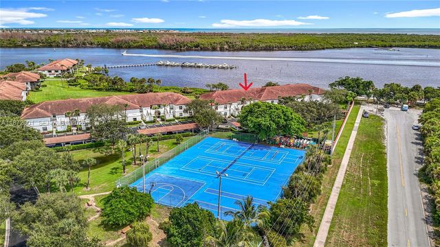 6082 SE Landing Way 11, Stuart, FL 34997