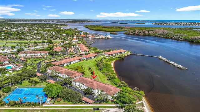 6082 SE Landing Way 11, Stuart, FL 34997