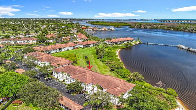 6082 SE Landing Way 11, Stuart, FL 34997