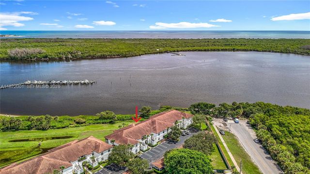 6082 SE Landing Way 11, Stuart, FL 34997
