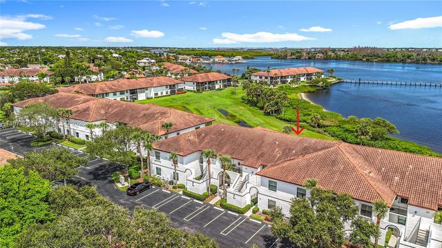 6082 SE Landing Way 11, Stuart, FL 34997
