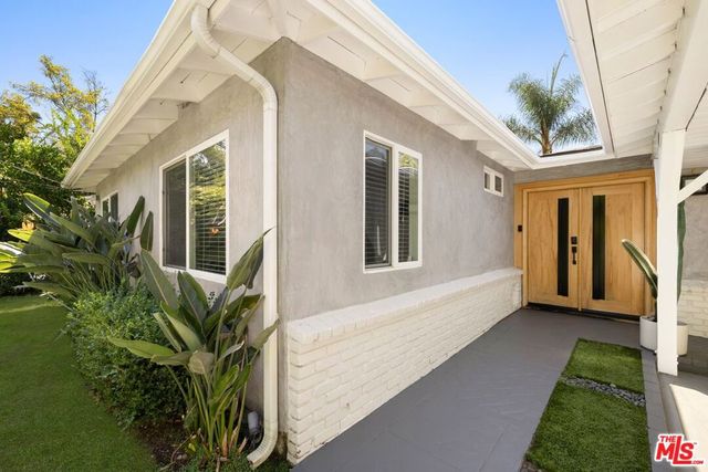 8142 Amor Road, Los Angeles, CA 90046