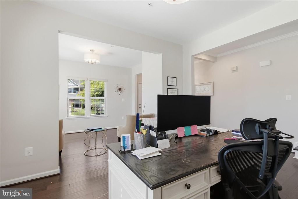 Image 10 of property listing at 14116 ABERDEENS FOLLY CT, Bowie, MD 20720