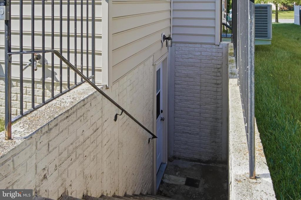 Image 72 of property listing at 14116 ABERDEENS FOLLY CT, Bowie, MD 20720
