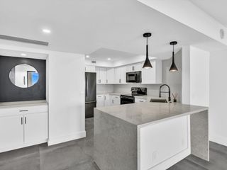 2425 Presidential Way 1101, West Palm Beach, FL 33401