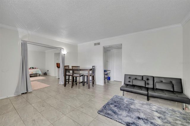 145 OYSTER BAY CIRCLE 240, Altamonte Springs, FL 32701