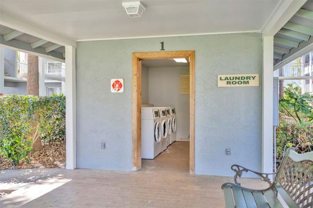 145 OYSTER BAY CIRCLE 240, Altamonte Springs, FL 32701