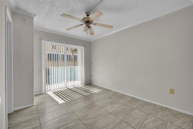 145 OYSTER BAY CIRCLE 240, Altamonte Springs, FL 32701