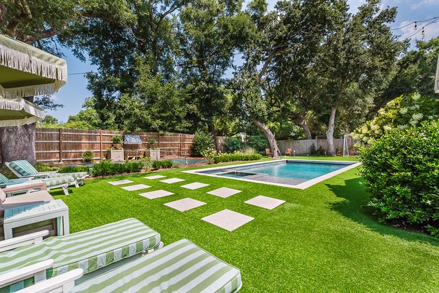 1285 Old Colony Road, Mount Pleasant, SC 29464