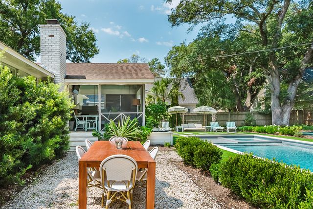 1285 Old Colony Road, Mount Pleasant, SC 29464