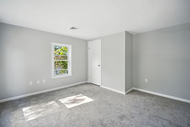15 Bates Street, Westfield, MA 01085