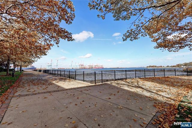 11 Bayside Drive, Bayonne, NJ 07002